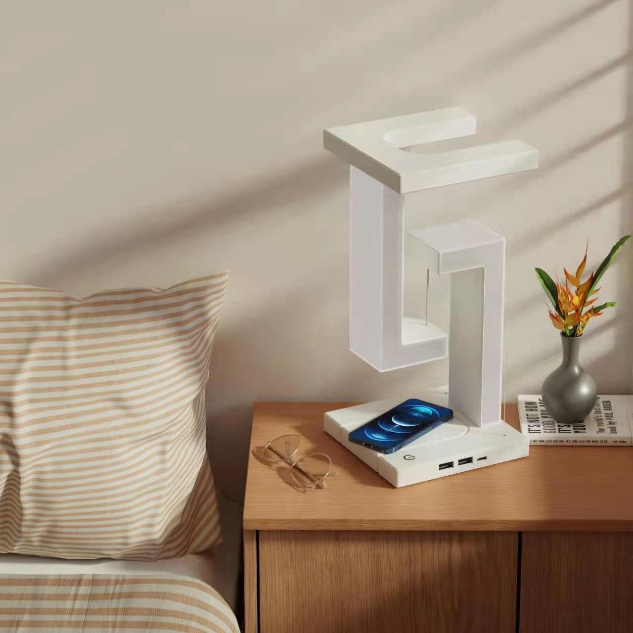 Creative Smartphone Wireless Charging Suspension Table Lamp Balance Lamp Floating For Home